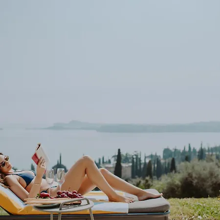 Albachiara, Private Luxury With Private Pool And View * Gardone Riviera